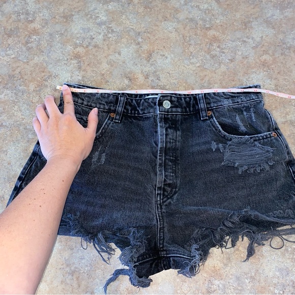 Zara Black Denim Cutoff Shorts Button Fly Distressed Destroyed Wom 8 High Rise - Picture 2 of 6